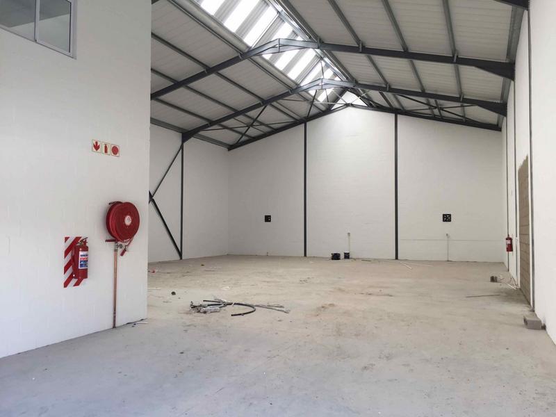 To Let commercial Property for Rent in Montague Gardens Western Cape